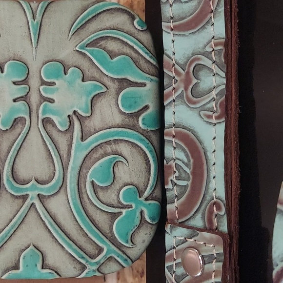 Holy Cow Couture Purse Strap, Coin Purse and Wristlet Keychain - Picture 3 of 5